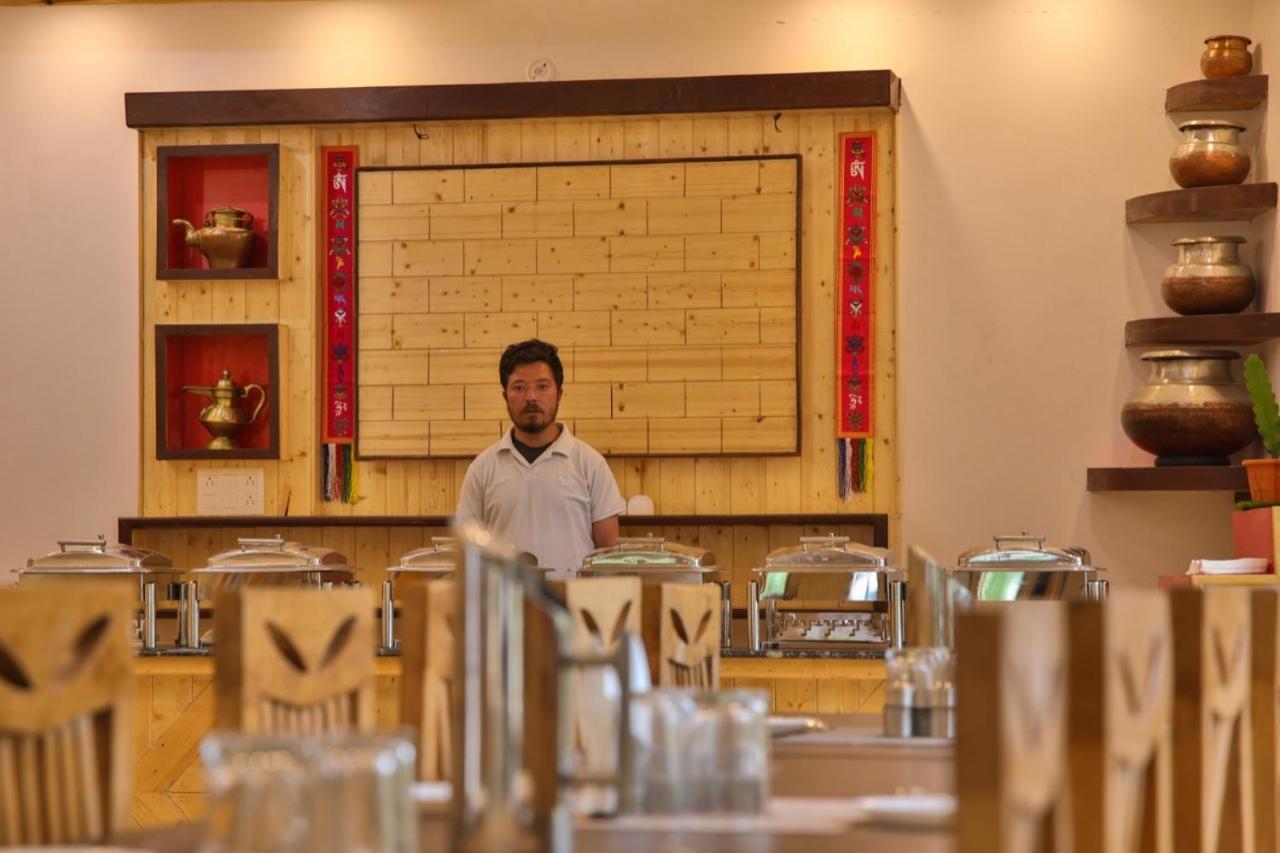 Hotel Nubra Residency Charāsa Екстериор снимка
