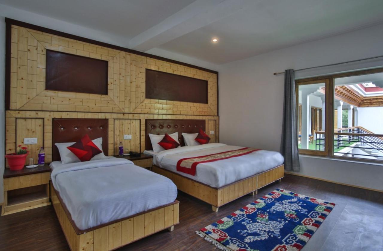 Hotel Nubra Residency Charāsa Екстериор снимка