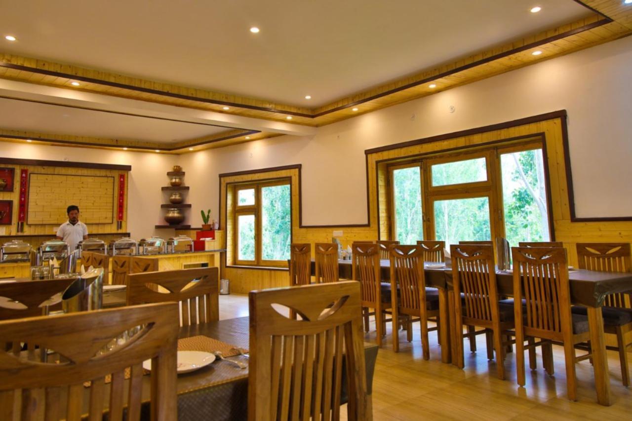 Hotel Nubra Residency Charāsa Екстериор снимка