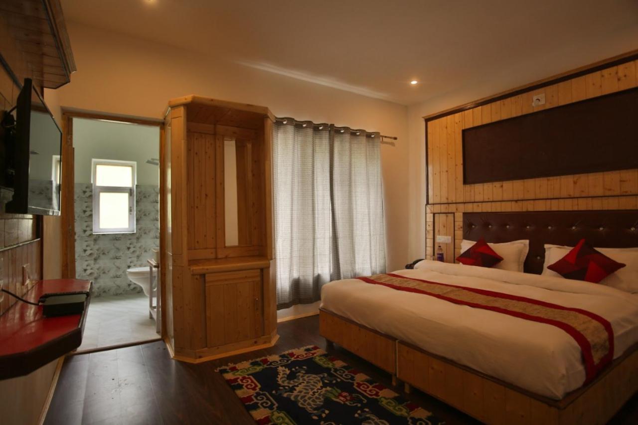 Hotel Nubra Residency Charāsa Екстериор снимка